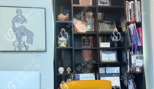 elev院长面诊室背景墙展示