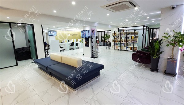 本思皮肤科新沙店大厅环境一览
