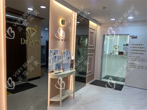 韩国朵戈芙蒂弘大店内部环境