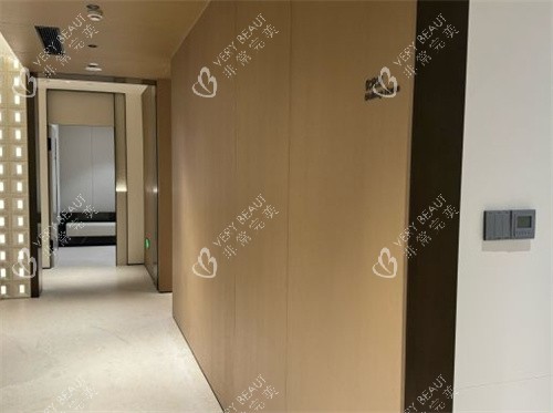 广州艺星整形医院走廊