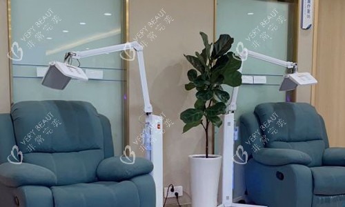 北京碧莲盛植发医院诊疗区外走廊