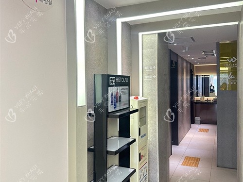 韩国伊美芝整形外科医院走廊图
