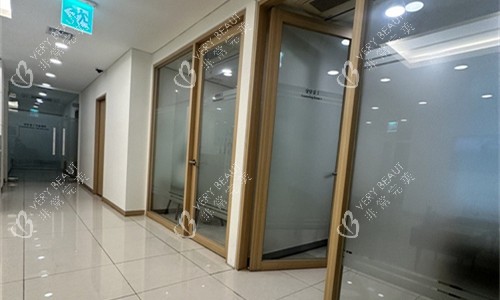 韩国爱护整形外科诊室图