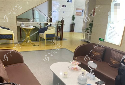青海西宁韩美整形休息区展示