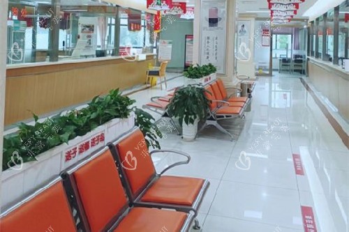 宁波送子鸟医院等候大厅