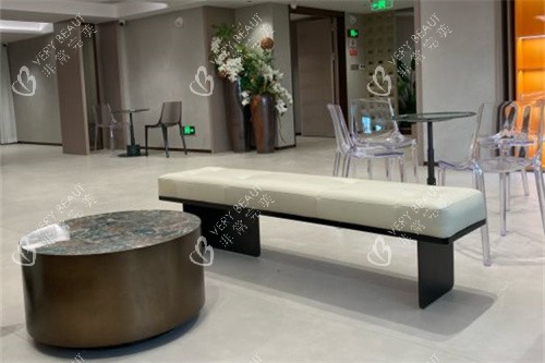 广州曙光口腔医院休息沙发