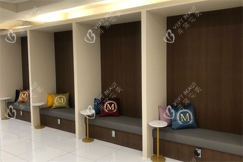 韩国梅宗德皮肤科等候区