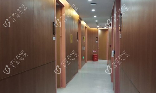 深圳艺星医疗美容走廊图