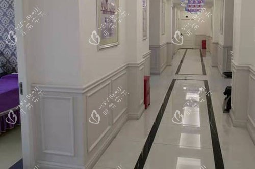 张家口维多利亚医疗美容走廊环境实拍图