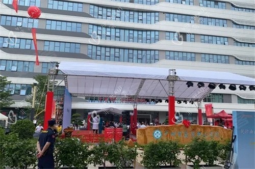 广州荔湾医院外观图
