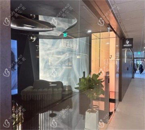 腋臭卡通图片展示