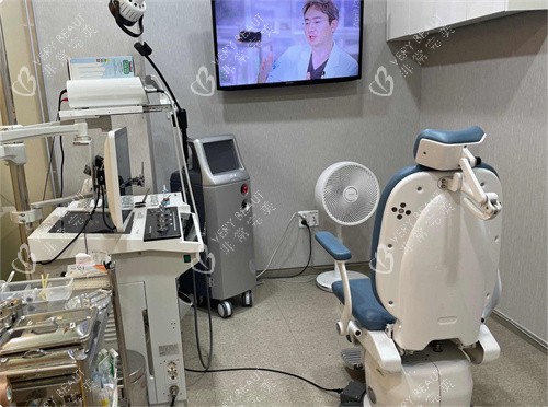 韩国4月31日整形外科仪器室