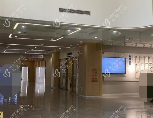重庆松山医院一楼环境