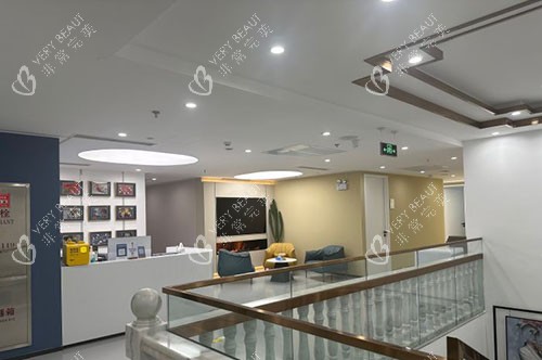 北京冰新丽格整形二楼环境图