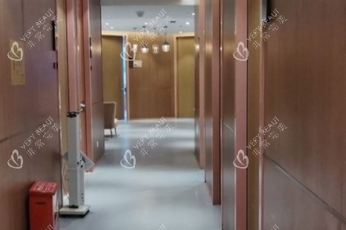成都现代整形医院走廊