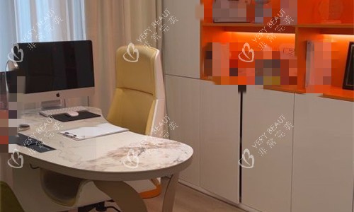 成都华生铂悦医疗美容诊室图