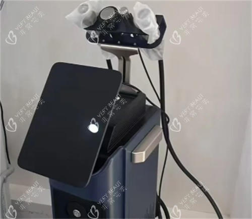 氪赛尔黄金微针设备展示