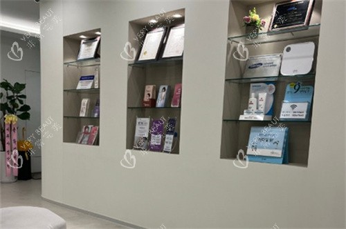 韩国S女性医院合作品牌展示柜 韩国S女性医院合作品牌展示柜