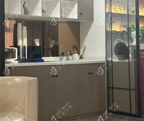 厦门薇格整形外科茶水区