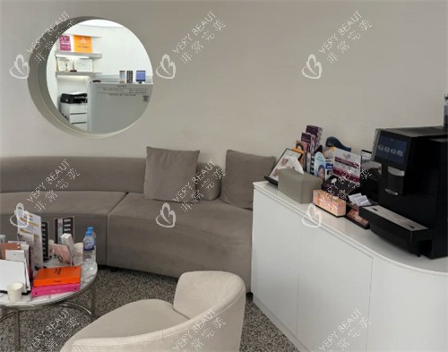 韩国barog医院釜山西面店休息区