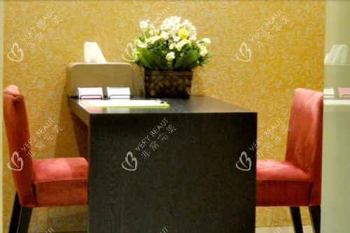 韩国WILL整形外科候诊区