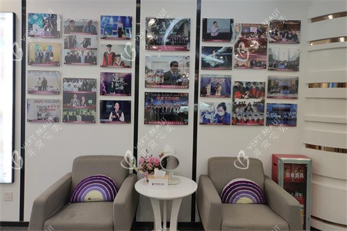 柳大烈医生集团展示墙 柳大烈医生集团展示墙