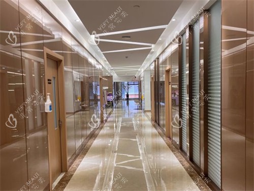 淄博丽美整形走廊环境图 淄博丽美整形走廊环境图