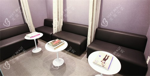 韩国欧佩拉整形等待区