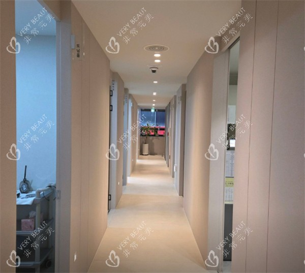 韩国genius整形皮肤科釜山西面店走廊