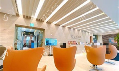 韩国必妩整形外科休息区