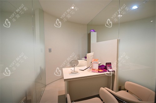 韩国DAYBEAU皮肤科弘大店面诊