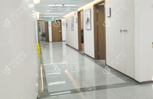 杭州天鑫医疗美容走廊环境实拍图 杭州天鑫医疗美容走廊环境实拍图