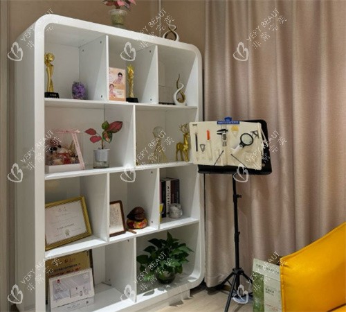 武汉美基元医疗美容医院医生办公室