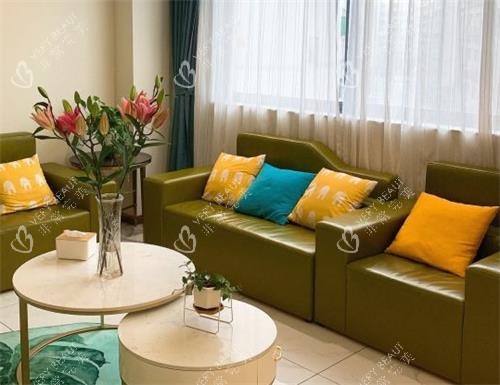 深圳宝丽整形医院休息区