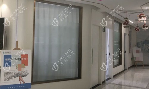 深圳宝丽整形大厅环境图