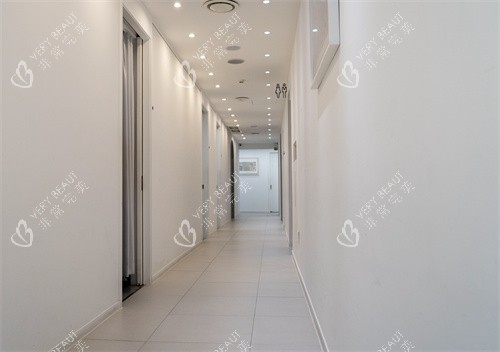 韩国VSline皮肤科狎欧亭店走廊 韩国VSline皮肤科狎欧亭店走廊