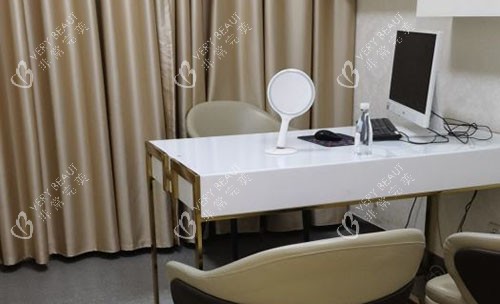 成都美莱口腔牙齿治疗商谈室 成都美莱口腔牙齿治疗商谈室