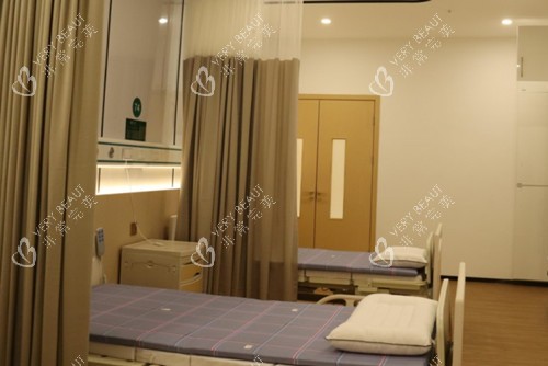 成都军大整形住院室环境示意图