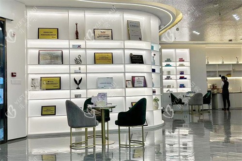 武汉恒美医疗美容大厅休息区