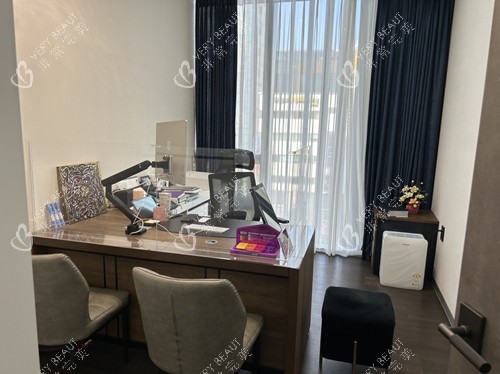 韩国清潭eclatde皮肤科面诊室