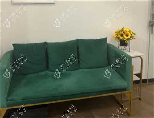 赤峰锦然医疗美容休息区环境图