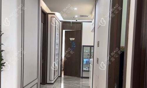 北京加减美医疗美容走廊图