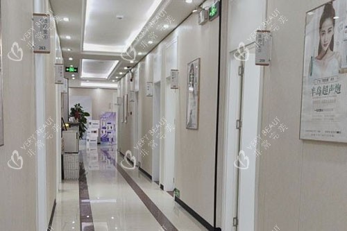 广州广大整形医院看诊区