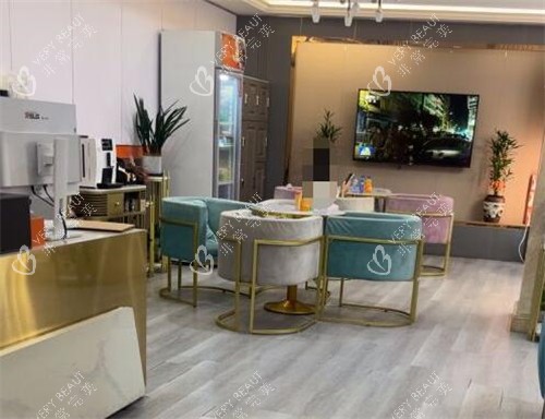 泉州欧菲医疗美容等候区
