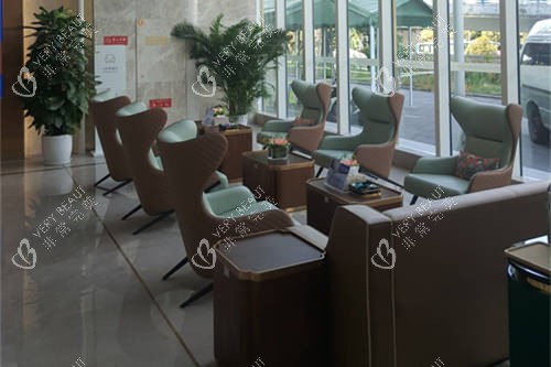 重庆星荣整形外科医院休息候诊区