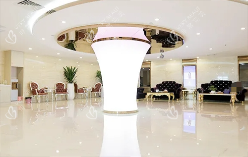 广州曙光医学美容医院大厅环境