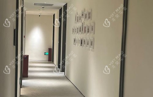 广州艺星整形走廊环境图