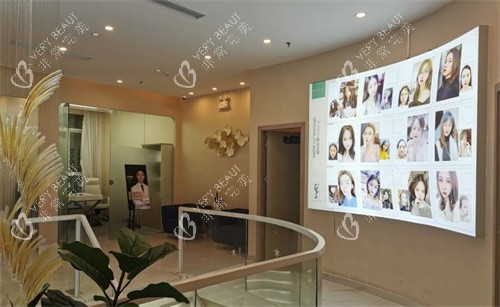 广州米伦整形二楼展示区