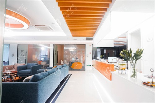 宁波颜蕾轻医美海曙院区大厅环境