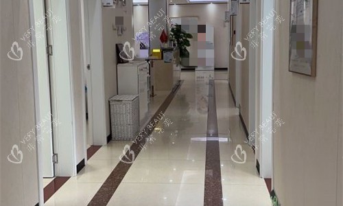 广州广大整形医院走廊图